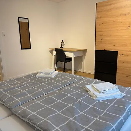 Gemütliches Einfamilienhaus Mit Garten Ferienhaus *