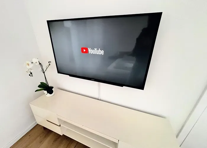 Gemütliches Einfamilienhaus Mit Garten *